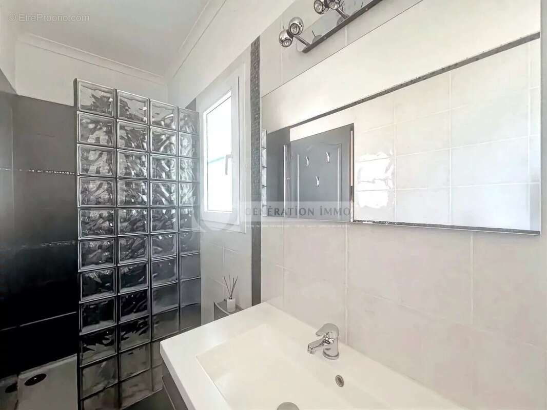 Maison à SAINT-MARTIN-DE-CRAU