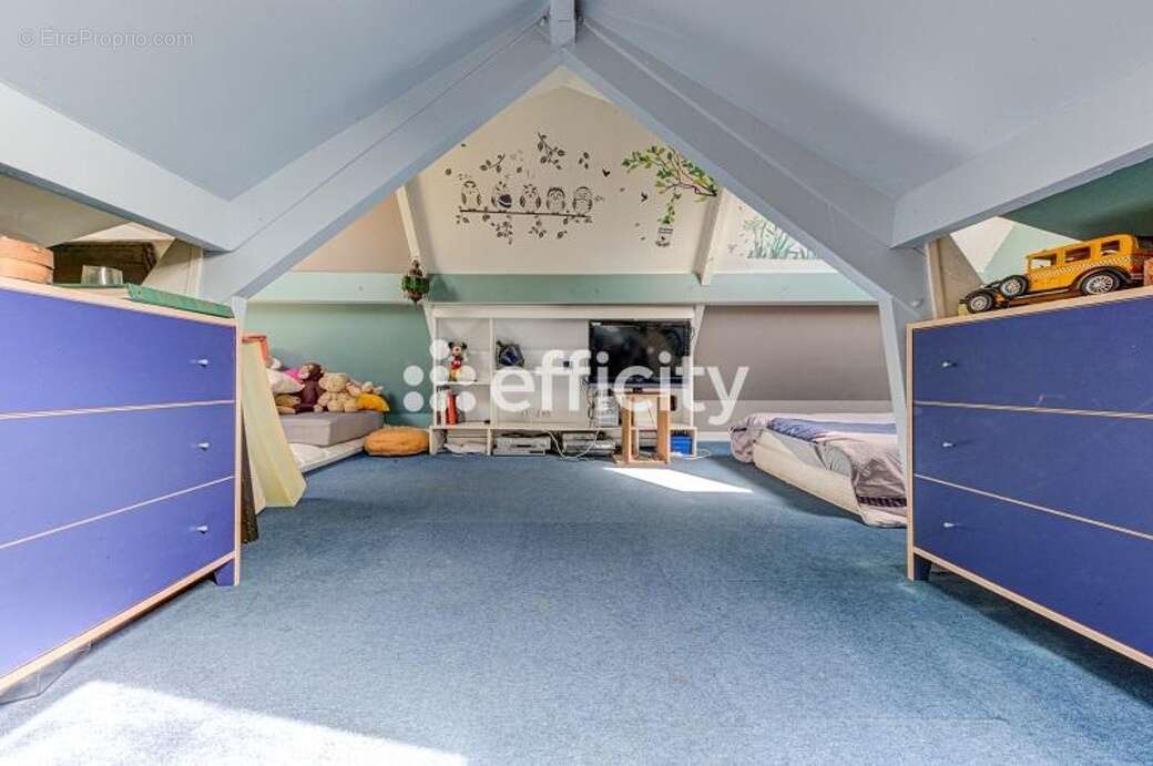 Maison à ISSY-LES-MOULINEAUX