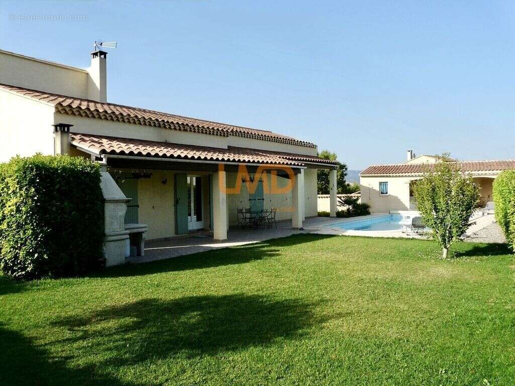 Villa de plain-pied au calme absolu avec piscine et double g - photo 2