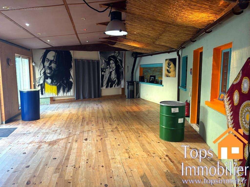 Commerce à MALEVILLE