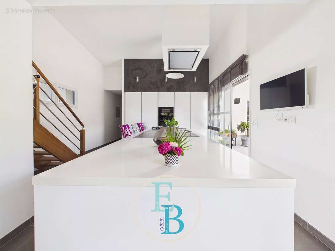 MAISON - T5 - 157,93m2 - photo 12