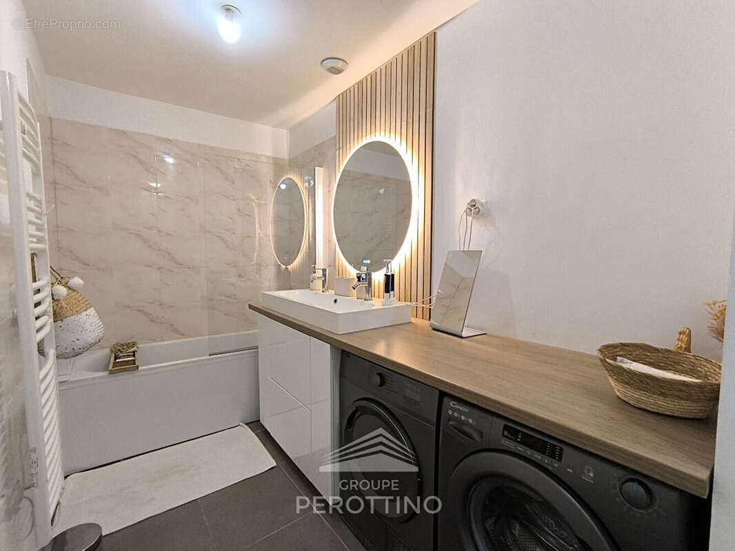 Appartement à PEYPIN