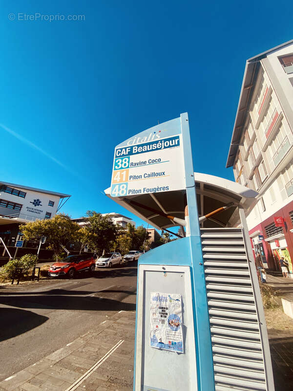 Terrain à SAINTE-MARIE