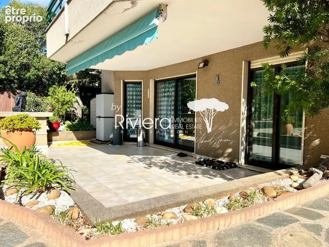 T2 avec jardin de 300m2 proche centre et plage ! - photo 1