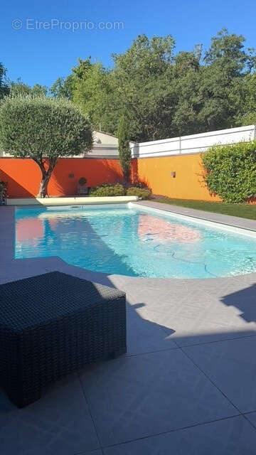 Appartement à SAINTES