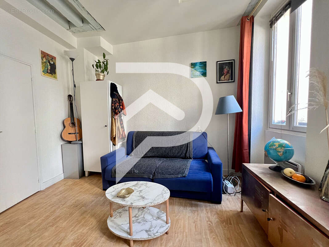 Appartement à PARIS-3E
