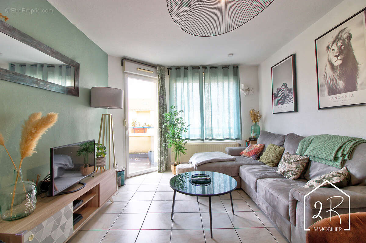 Appartement à SIMANDRES