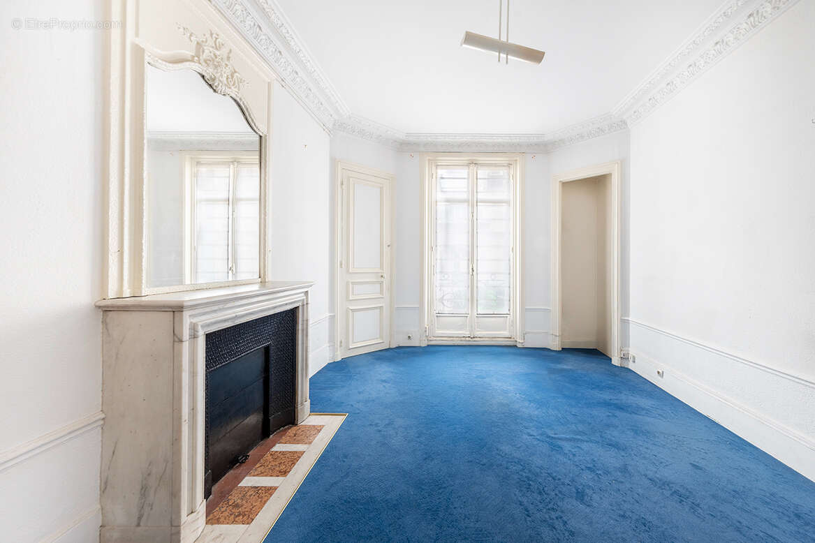 Appartement à PARIS-9E
