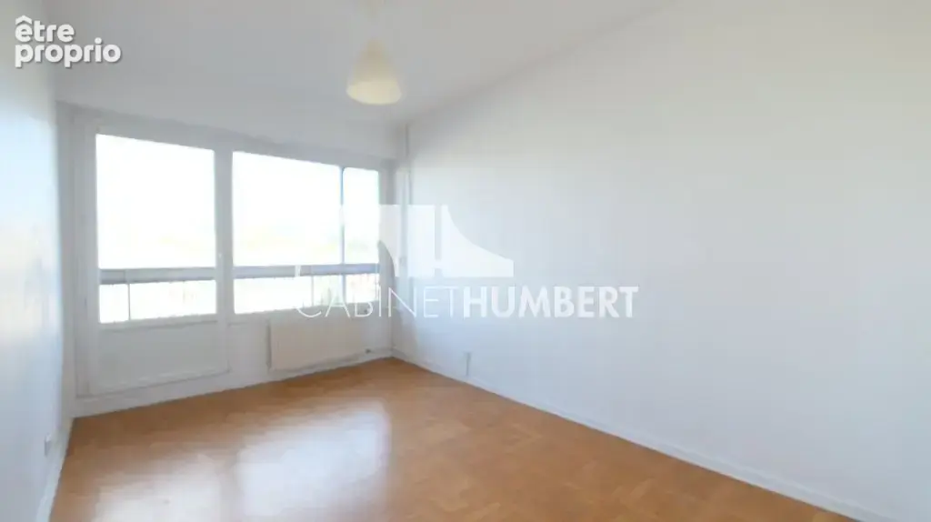 Appartement 91 m² à Saint-Etienne  - photo 9