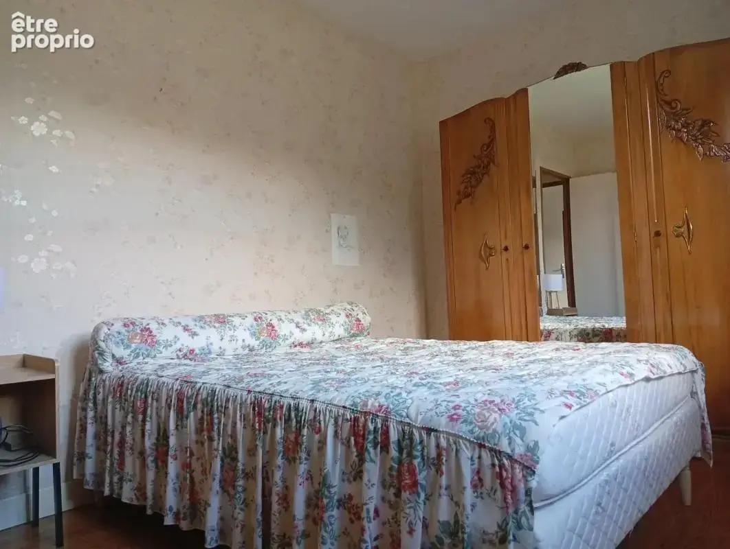 Maison mitoyenne de 85m² avec jardin et sous-sol - photo 11