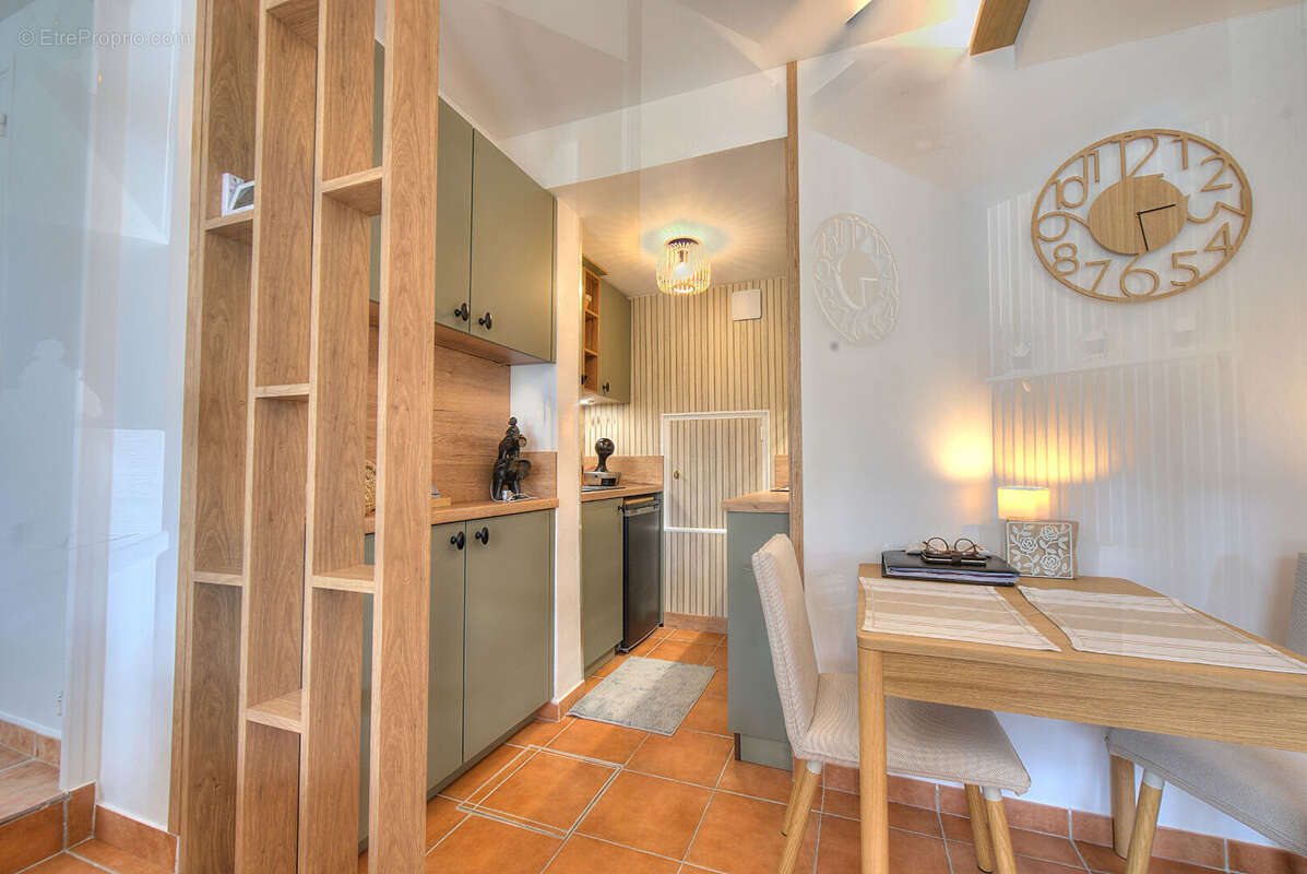 Appartement entièrement rénové Saint Raphael 2 pièce(s) 39 m2 - photo 6