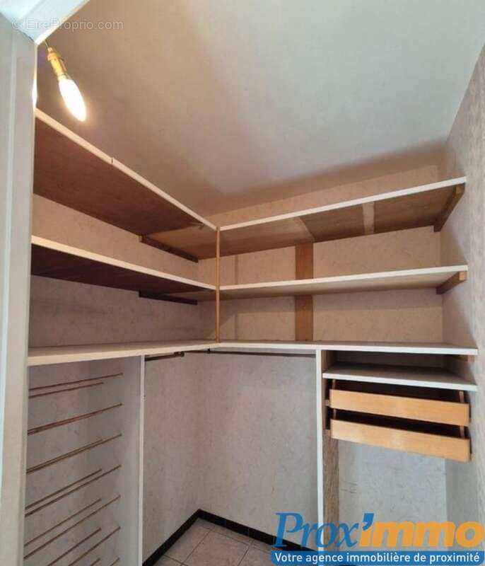 Appartement à SAINT-MARTIN-D'HERES