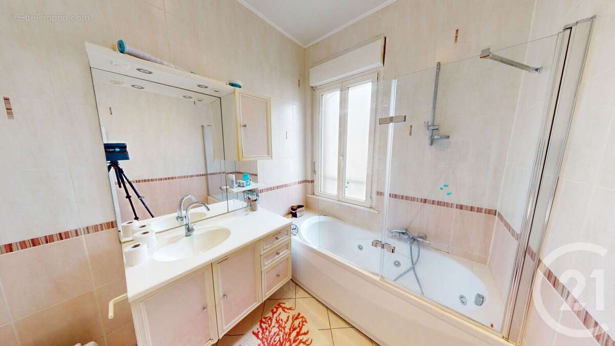 Maison à SAINT-QUENTIN