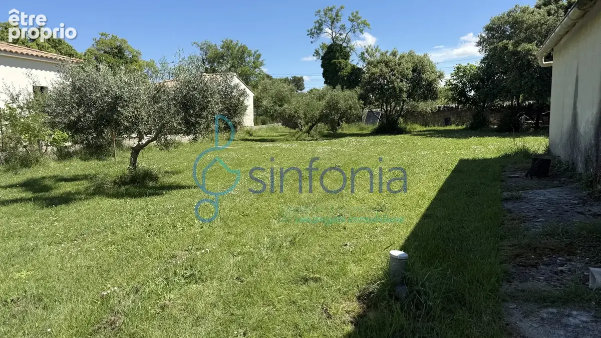 Exclusivité   une opportunité rare à uzès ! terrain de 1 000 m2 à pied du centre-ville - photo 3
