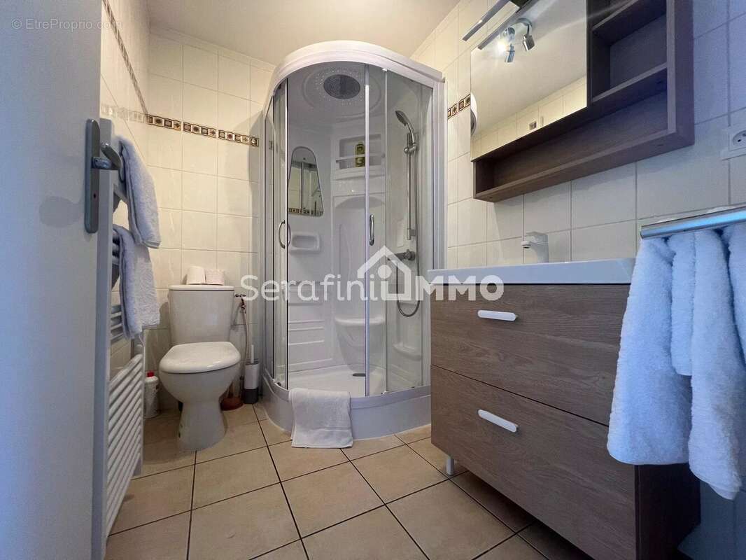 Appartement à POISY
