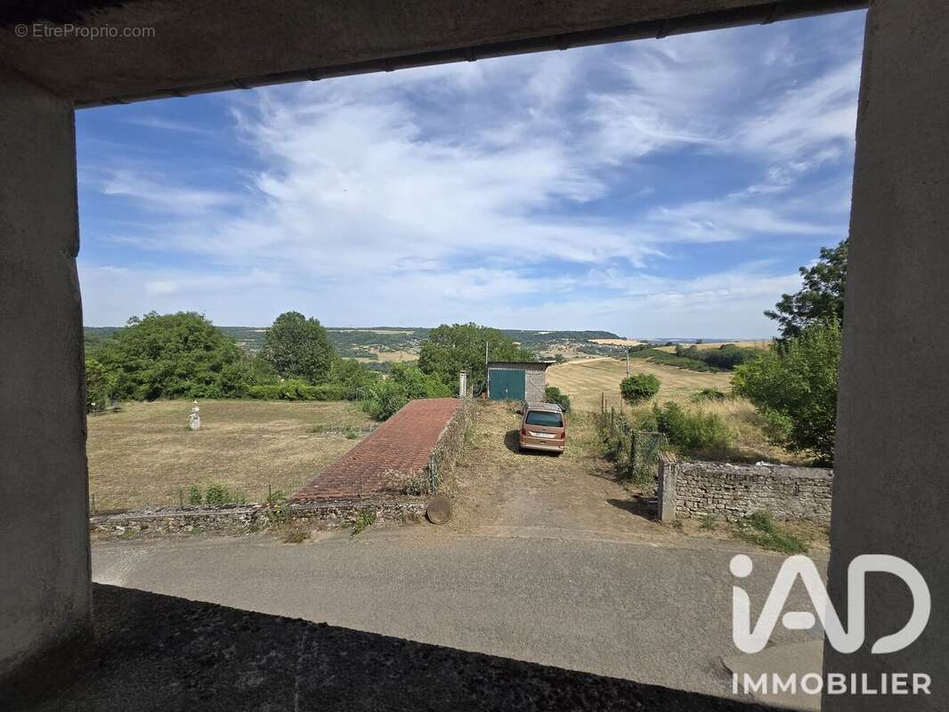 Appartement 500 m² à Amance  - photo 4