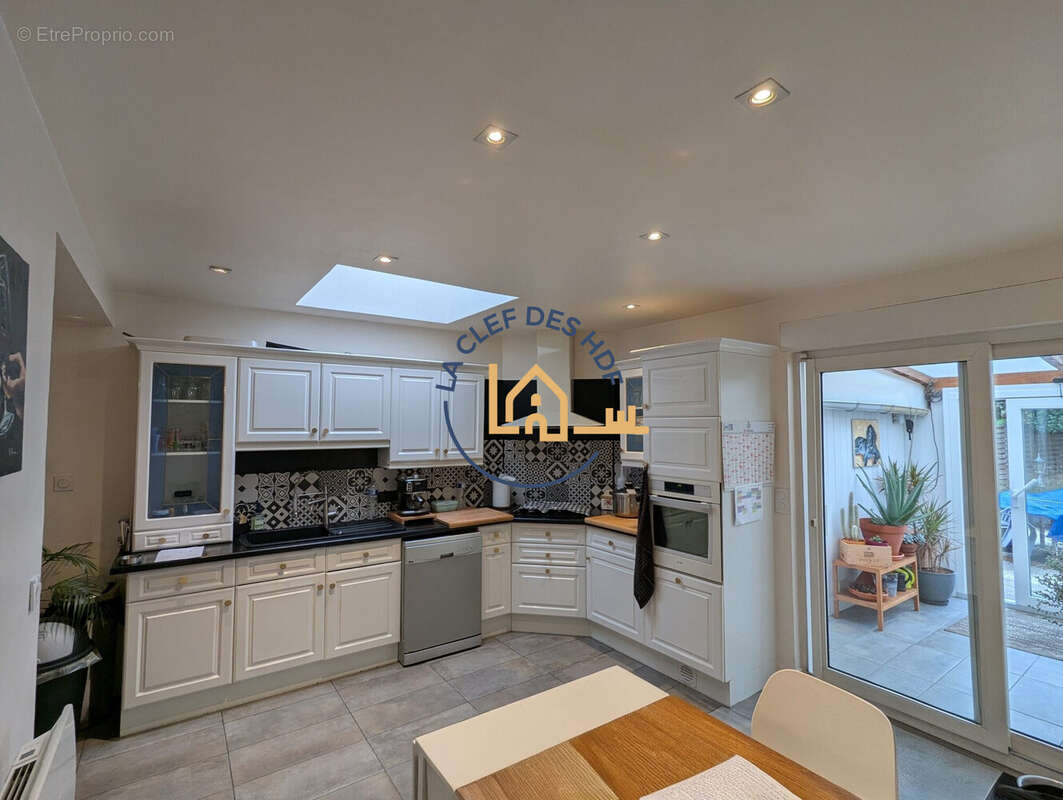 Maison à SAINT-AMAND-LES-EAUX