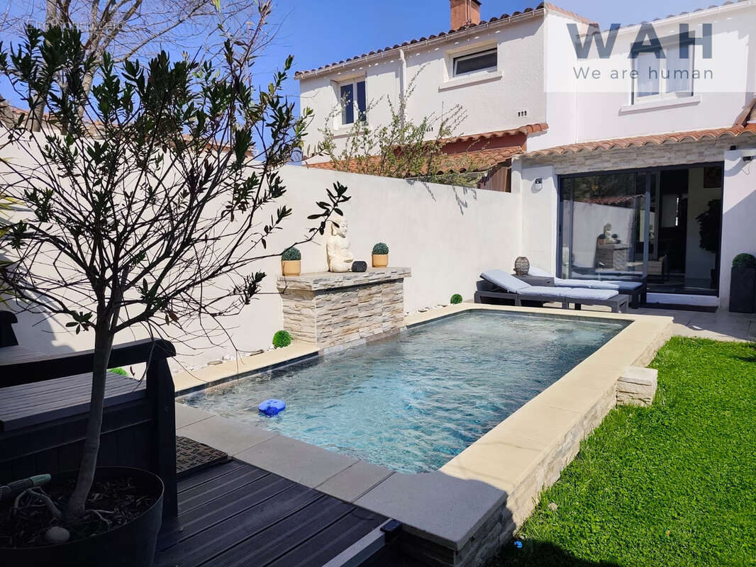Vente maison t5 en r+1 avec jardin et piscine - lunel (34400) - photo 2