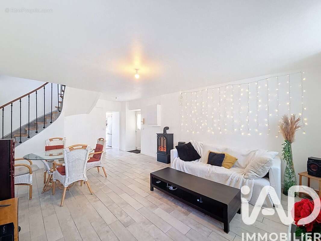 Photo 6 - Maison à GUERARD