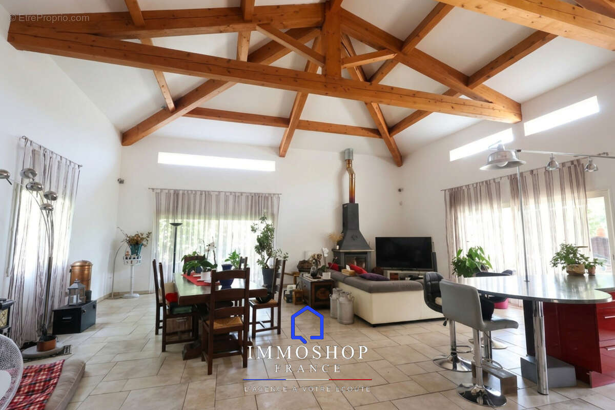Maison à ENSUES-LA-REDONNE