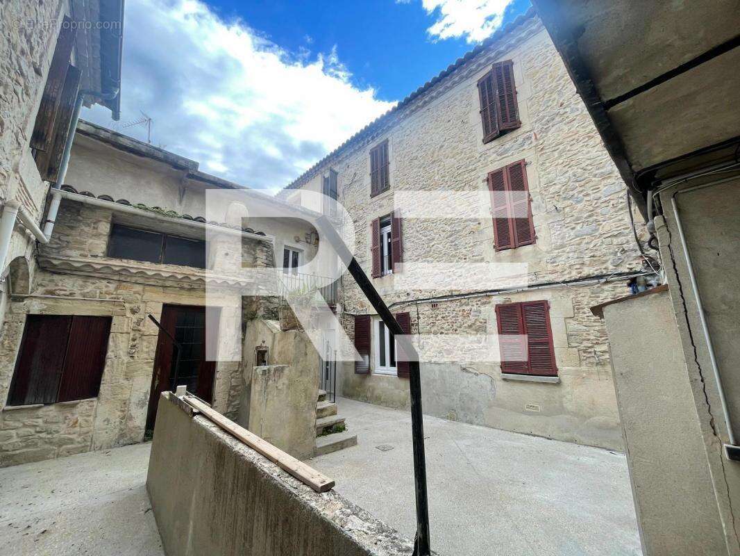 Appartement à NIMES