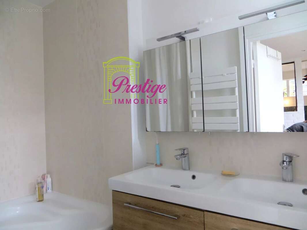 Maison à MAISONS-LAFFITTE