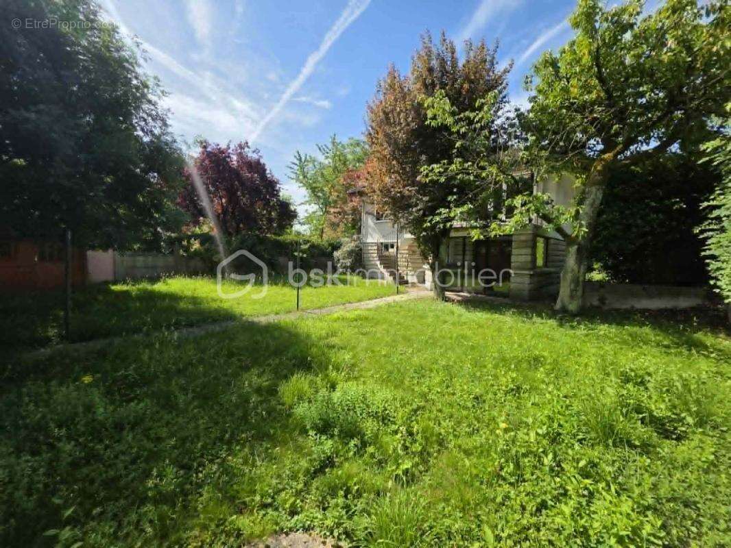 Maison individuelle - 4 chambres - grand terrain - photo 19