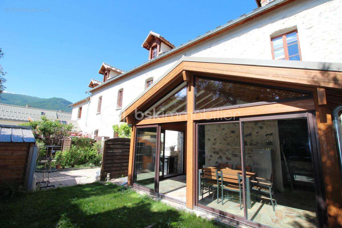 Mont-Dauphin UNESCO – Maison, 5 gîtes de standing, espace bien-être et piscine - photo 22