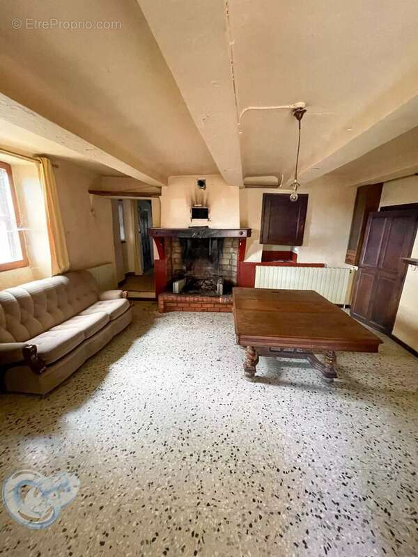 Appartement à SAINT-TRINIT