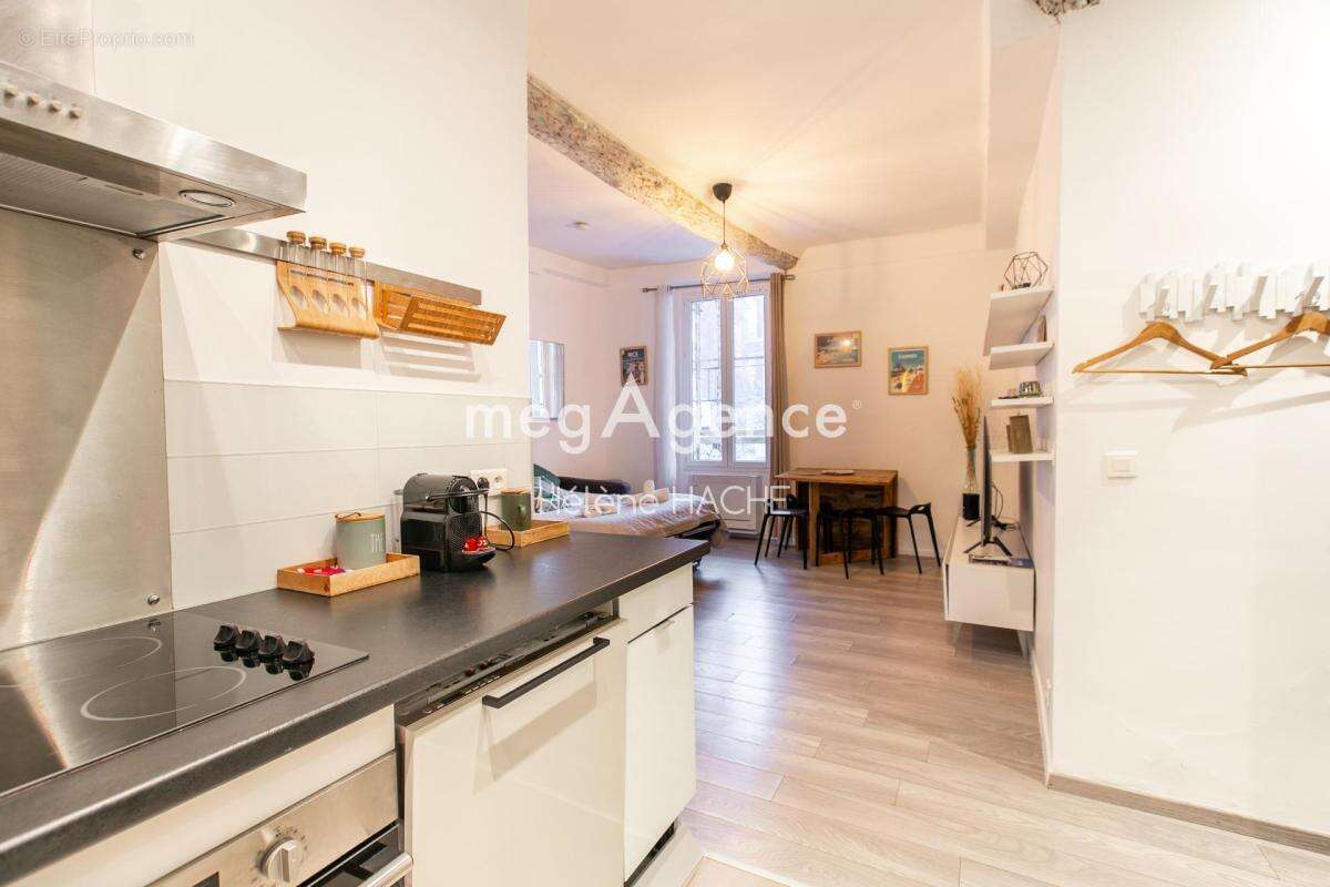 Nice CARRÉ D'OR, 2 Pièces Rénové et Climatisé. Idéal pied à terre ou investissement locatif - photo 4