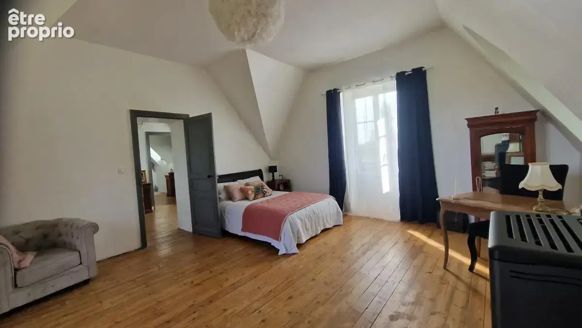 Maison 266 m² à Saint-Michel-Chef-Chef  - photo 7