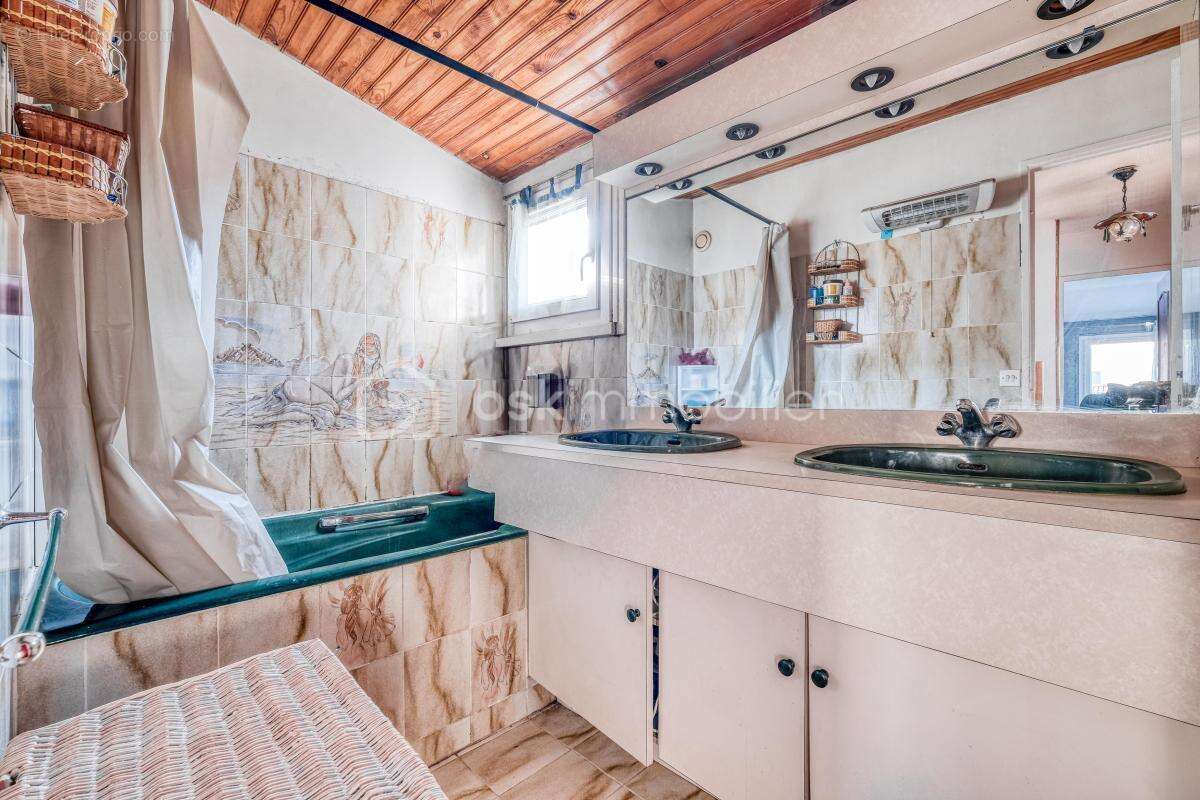 Maison à EMERAINVILLE