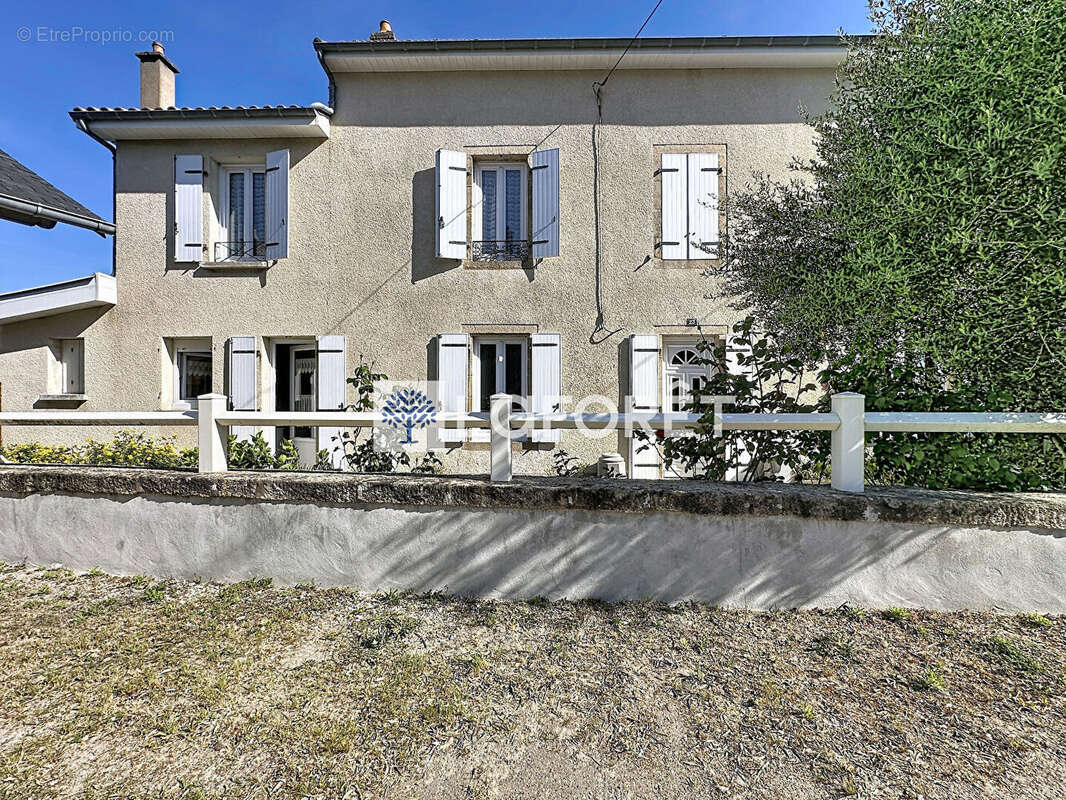 Maison à BRESSUIRE