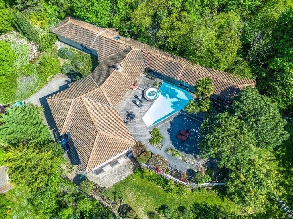 Maison à LIMONEST