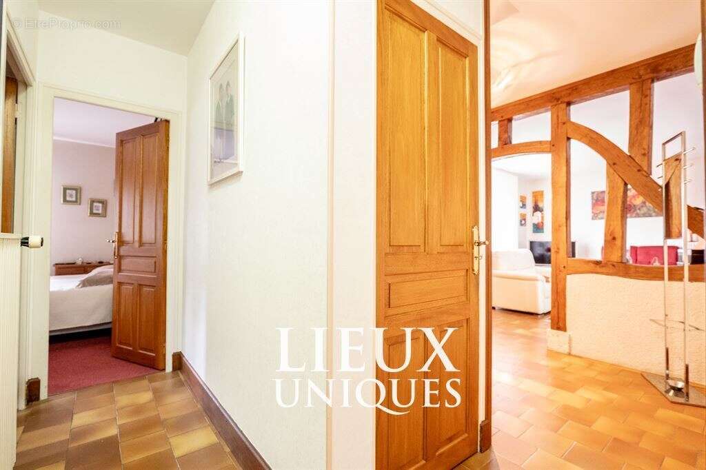 Maison à CELLETTES