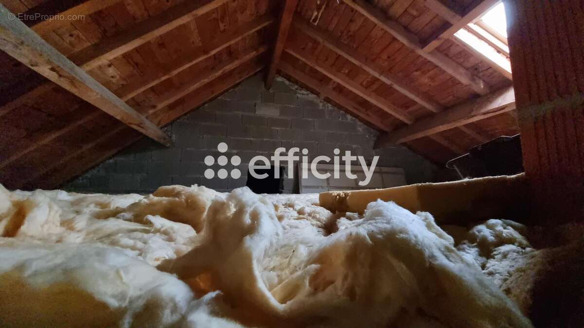 Maison à ALBARET-SAINTE-MARIE