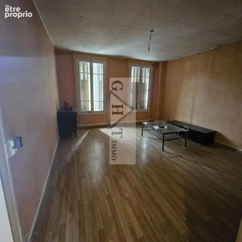 Local commercial 214 m² proche RER - photo 10
