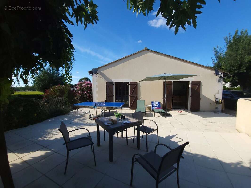 Belle maison de village de 3-4 chambres avec piscine. - photo 15