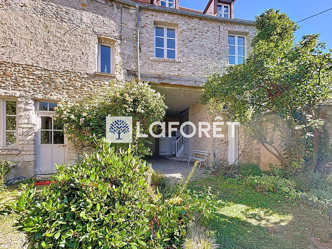 Maison à SAINT-NOM-LA-BRETECHE