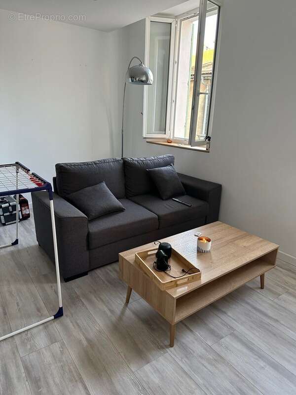 Immeuble à vendre CUERS (83) 4 appartements loués - photo 2