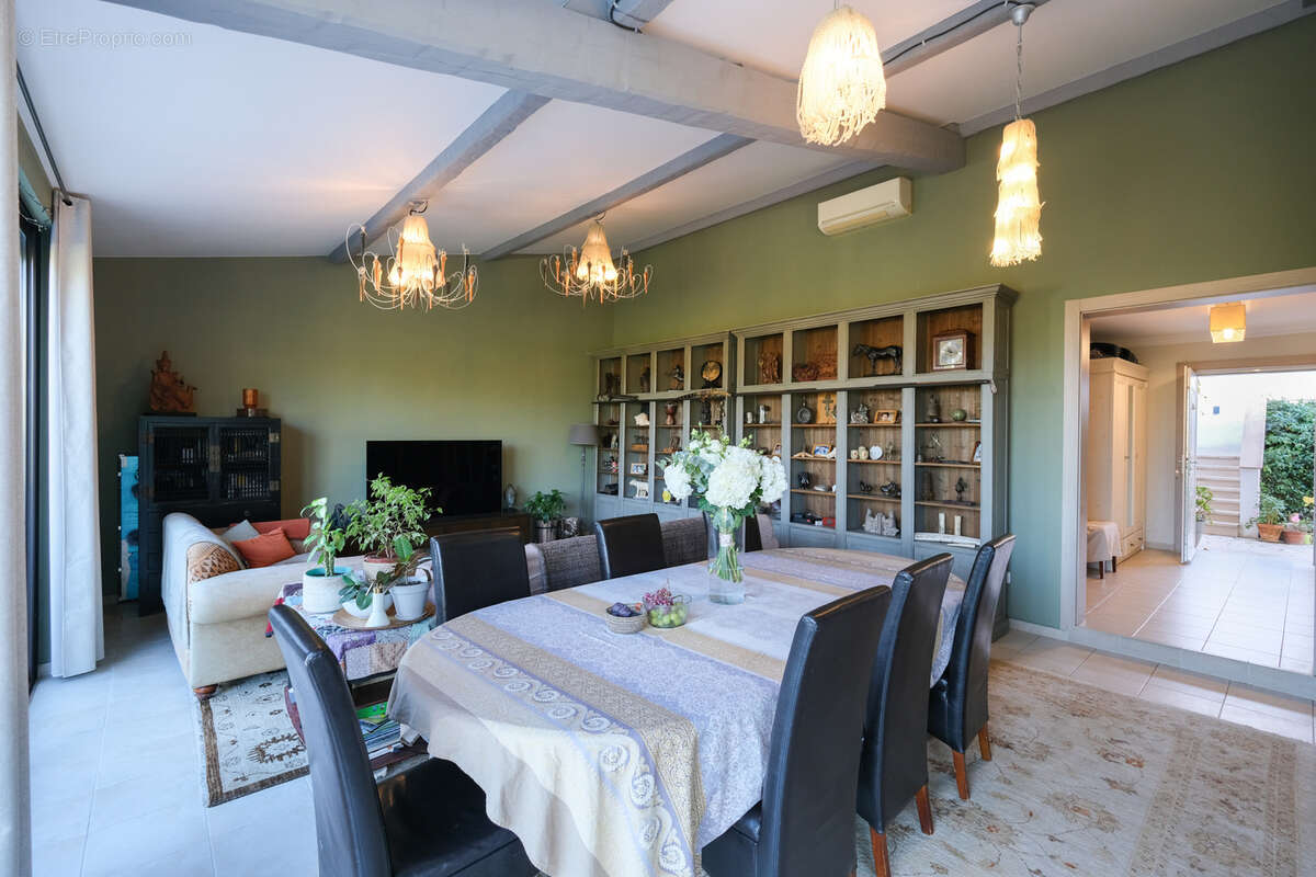 Maison à VILLENEUVE-LOUBET