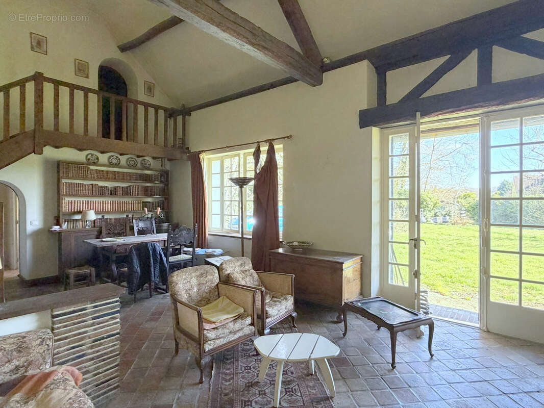 Maison à CONDE-SUR-VESGRE