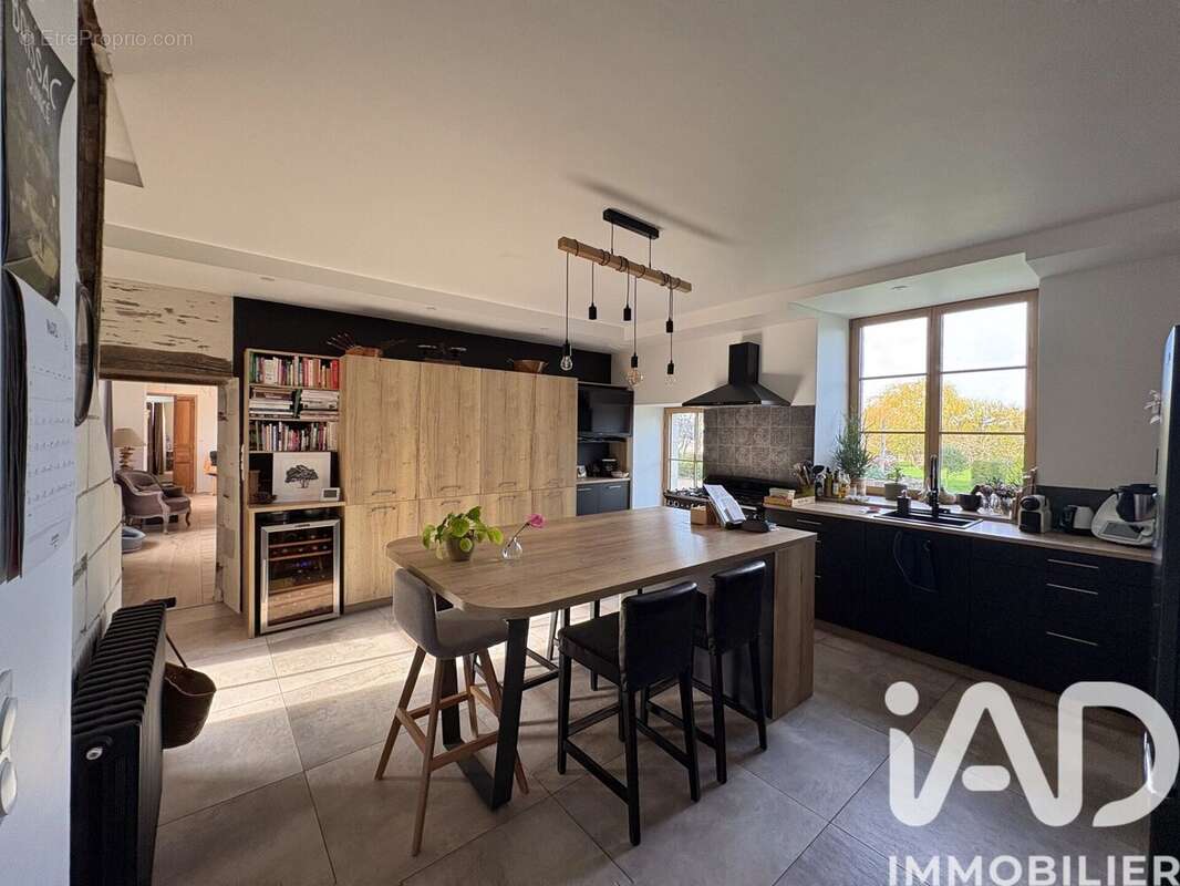 Maison 402 m² à Saint-Melaine-Sur-Aubance  - photo 5
