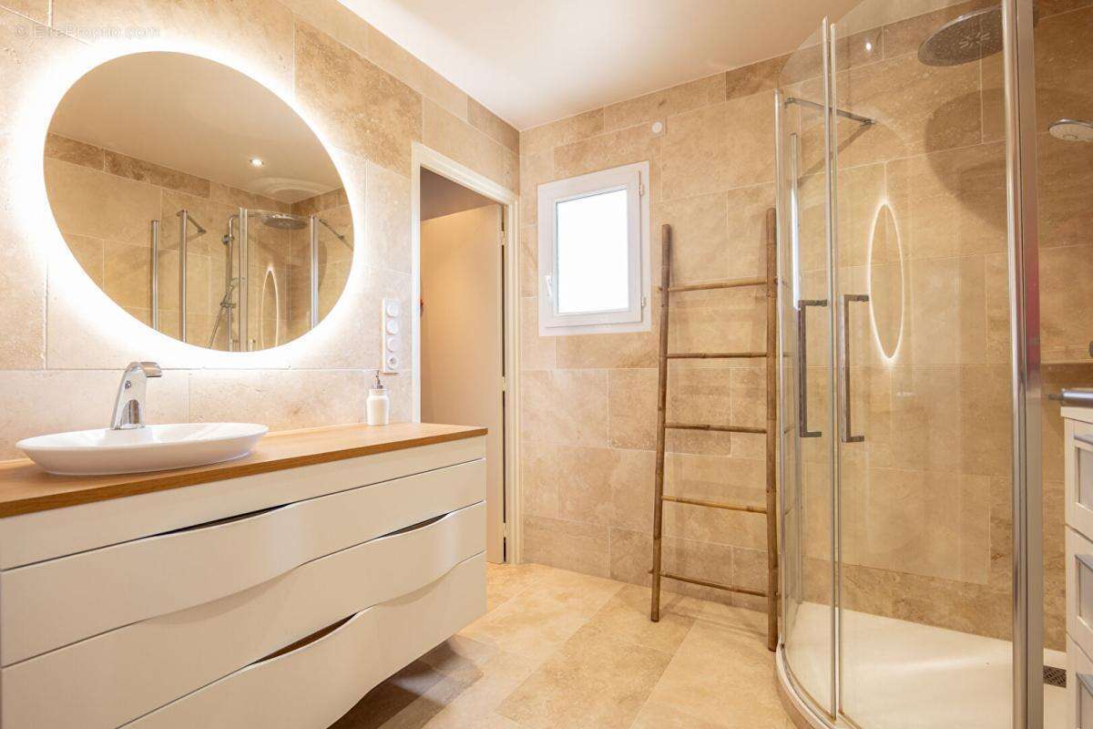 Lieux uniques ® x propriétés privées ® propose très belle maison d'architecte de 240 m² terrain 4.447 m² - photo 16