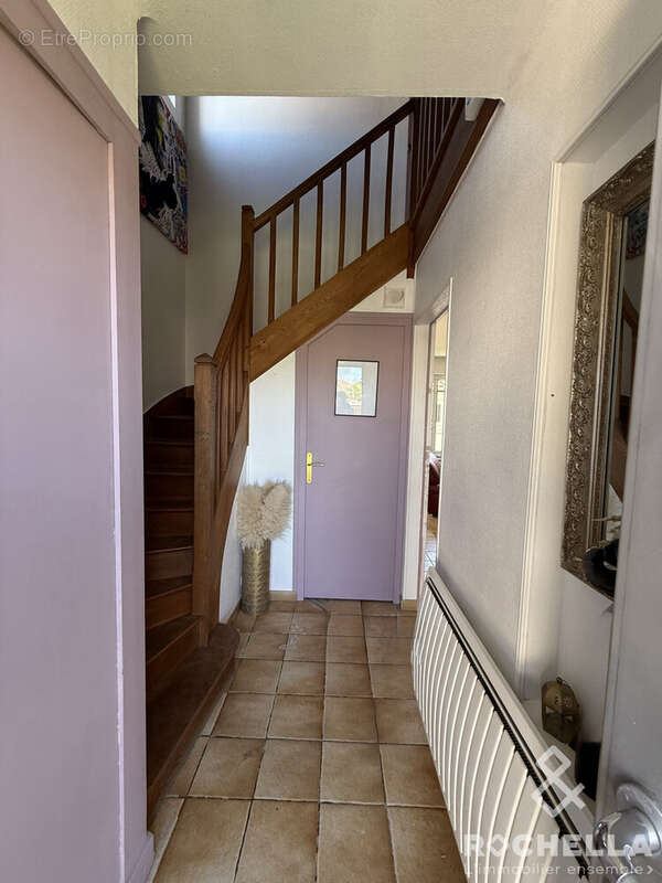 Maison 110 m² à La Rochelle  - photo 6