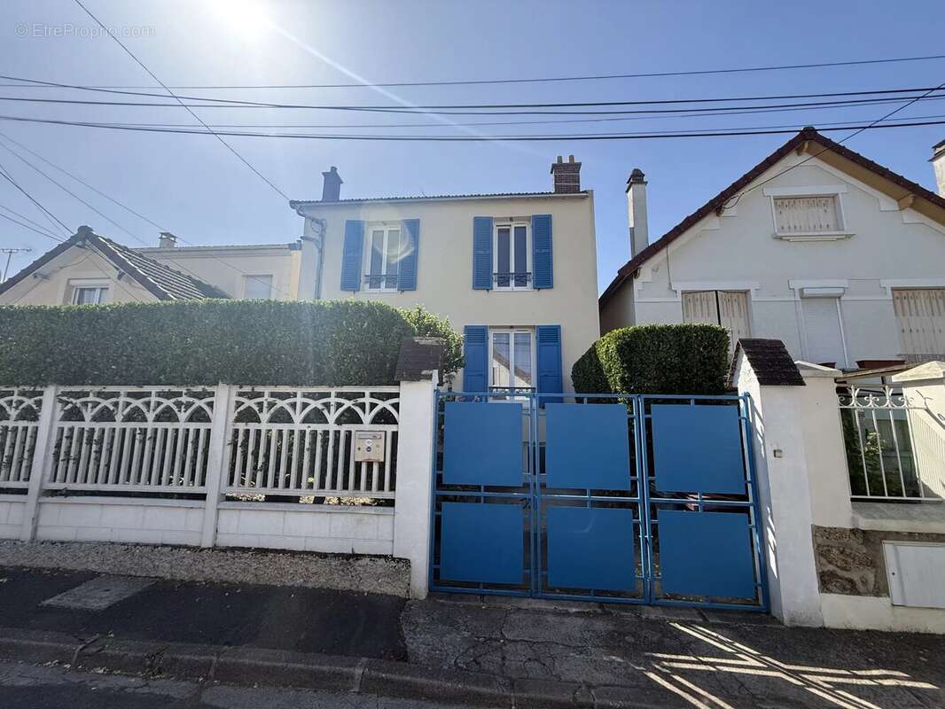 Maison à CHELLES