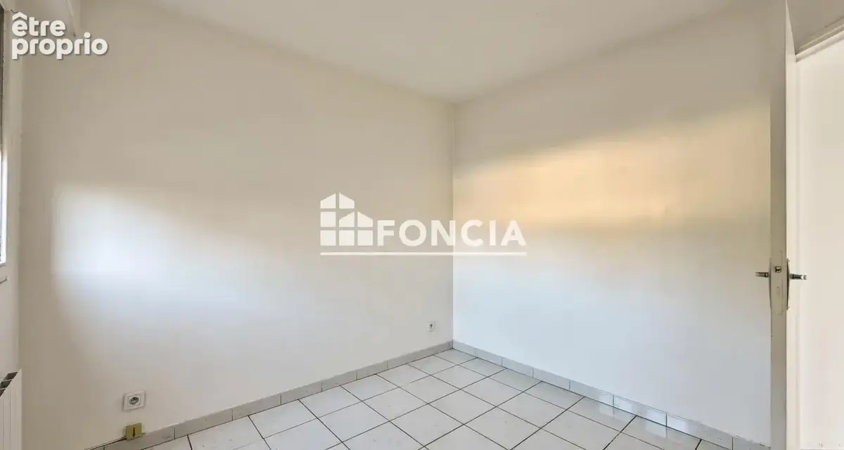 A ACHETER : un appartement T2 de 30 m2 avec son rez-de-jardin privatif de 24 m2 + place de parking à Meulan-en-yvelines (78250). - photo 15