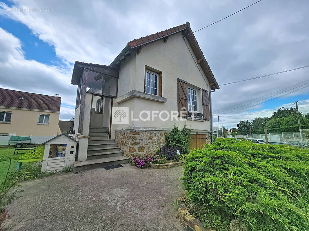 Maison à MONTLHERY