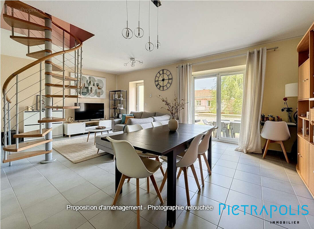 Maison 93 m² à Tarare  - photo 3