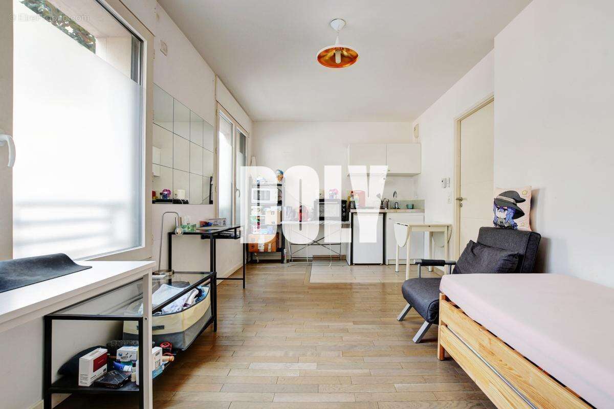 Appartement à LEVALLOIS-PERRET